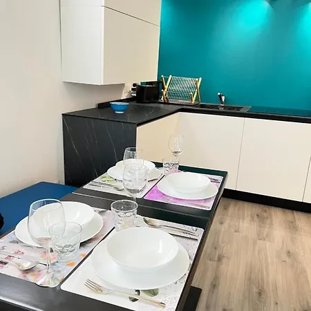 Blue Sapphire Cozy Flat In Center Of City 公寓 *