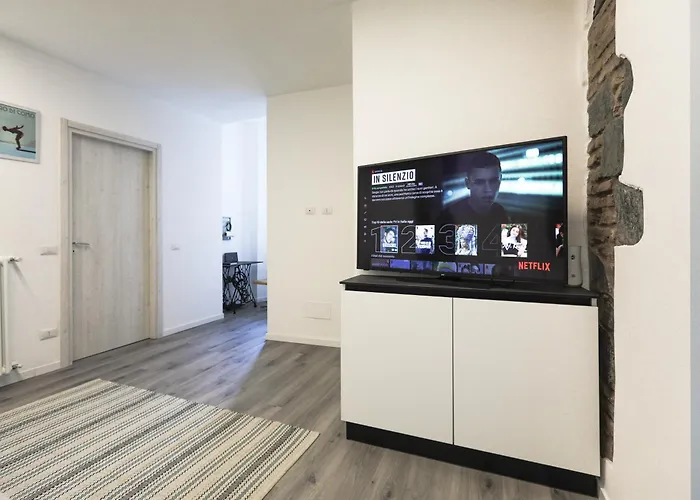 Blue Sapphire Cozy Flat In Center Of City Côme