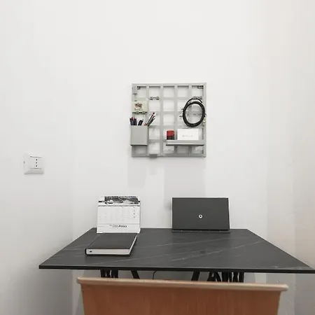 Blue Sapphire Cozy Flat In Center Of City