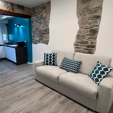 Blue Sapphire Cozy Flat In Center Of City Apartmán