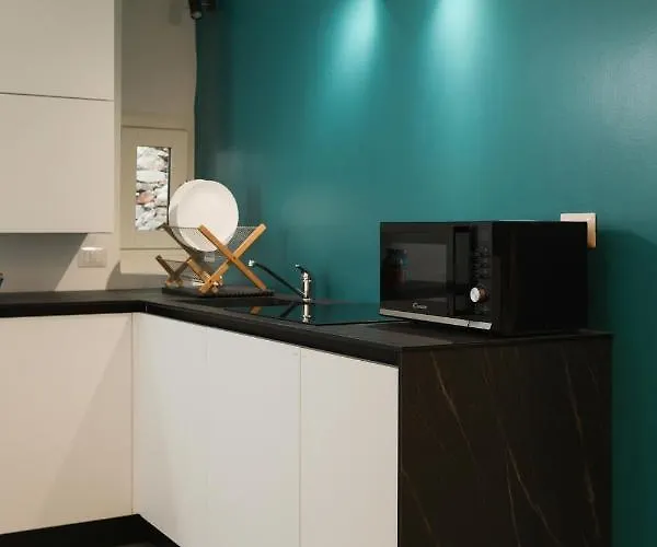 Blue Sapphire Cozy Flat In Center Of City Комо