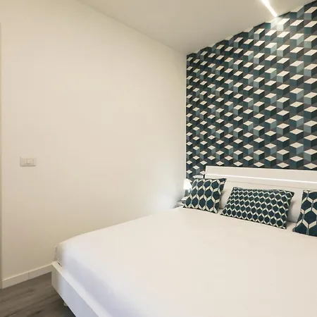 Blue Sapphire Cozy Flat In Center Of City Apartment